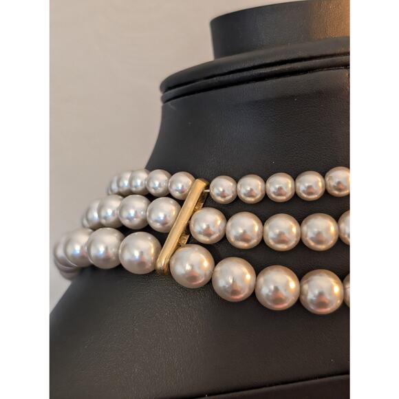 Vintage Designer Givenchy Bijoux Multi Strand Silver Gray Faux Pearl Necklace - Picture 9 of 15